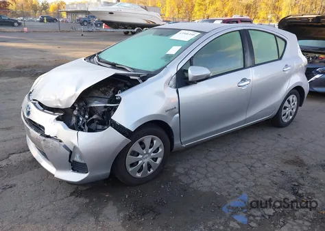 2014 Toyota Prius C Two from USA, damaged, VIN JTDKDTB3XE1083198